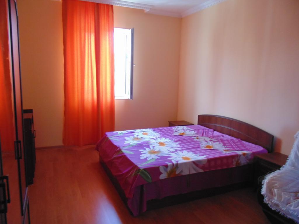 Apartment Merabi باتومي الغرفة الصورة